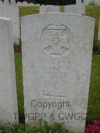 Etaples Military Cemetery - Gibson, James