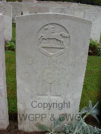 Etaples Military Cemetery - Gibson, Vernon