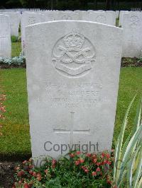 Etaples Military Cemetery - Gilbert, William David