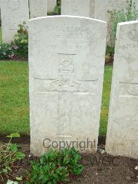 Etaples Military Cemetery - Gilby, Charles Ernest