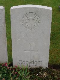 Etaples Military Cemetery - Gill, David