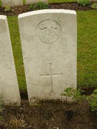 Etaples Military Cemetery - Gillies, J