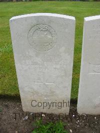 Etaples Military Cemetery - Gilmore, Arthur Edward