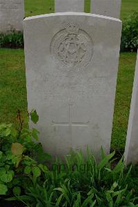 Etaples Military Cemetery - Goatcher, M