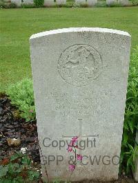 Etaples Military Cemetery - Godley, Ernest Arthur