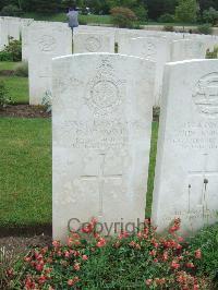 Etaples Military Cemetery - Godwin, G E