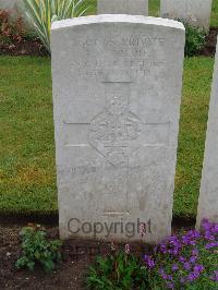 Etaples Military Cemetery - Goldie, B J