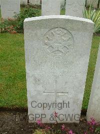 Etaples Military Cemetery - Golding, H