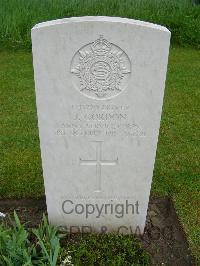 Etaples Military Cemetery - Gordon, James