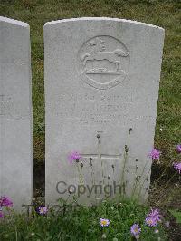 Etaples Military Cemetery - Gordon, John Joseph