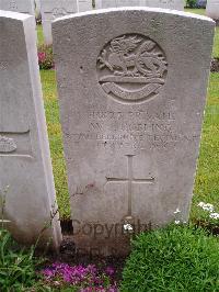 Etaples Military Cemetery - Gosling, W J