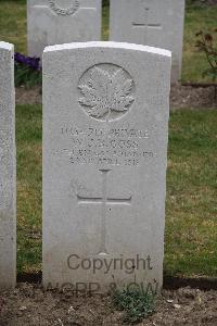 Etaples Military Cemetery - Goss, William John Besley