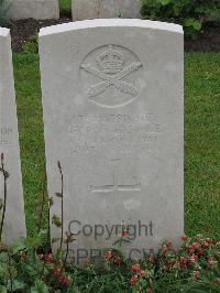 Etaples Military Cemetery - Gossage, George