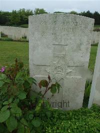 Etaples Military Cemetery - Gough, Joseph