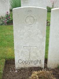 Etaples Military Cemetery - Grace, A E