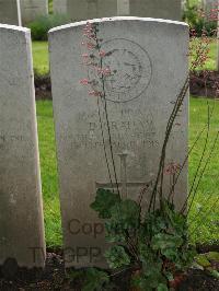 Etaples Military Cemetery - Graham, D
