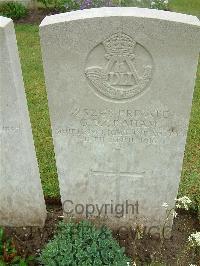 Etaples Military Cemetery - Graham, George Dunn