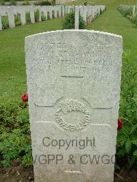 Etaples Military Cemetery - Graham, John
