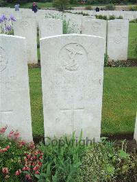 Etaples Military Cemetery - Graham, Robert