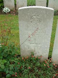Etaples Military Cemetery - Graham, T W