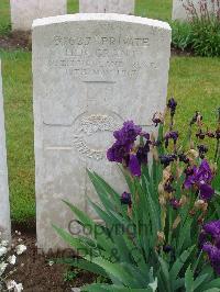 Etaples Military Cemetery - Grant, Harold Brouse