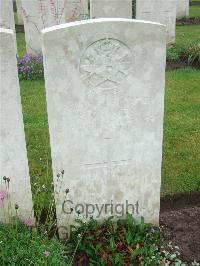 Etaples Military Cemetery - Graves, Bert