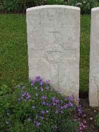 Etaples Military Cemetery - Gray, Adam