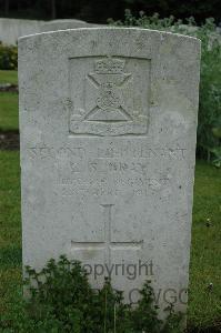 Etaples Military Cemetery - Gray, C S