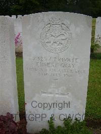 Etaples Military Cemetery - Gray, Ernest
