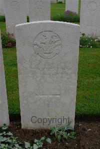 Etaples Military Cemetery - Greenwood, F W