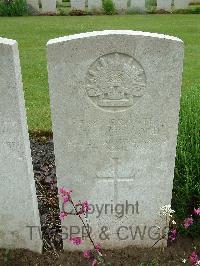 Etaples Military Cemetery - Greenwood, John Thomas