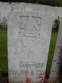 Etaples Military Cemetery - Greenwood, W
