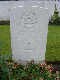 Etaples Military Cemetery - Griffiths, Arthur