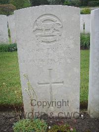 Etaples Military Cemetery - Griffiths, Albert Henry