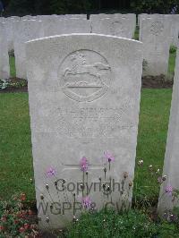 Etaples Military Cemetery - Griffiths, Herbert Stanley