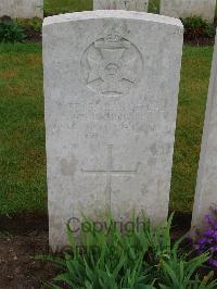 Etaples Military Cemetery - Groom, P L