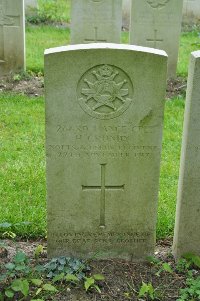 Etaples Military Cemetery - Grundy, Horace