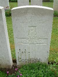 Etaples Military Cemetery - Gunn, George