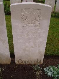 Etaples Military Cemetery - Gunnery, John