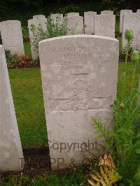 Etaples Military Cemetery - Gurr, Herman