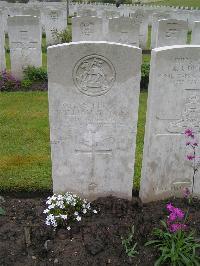 Etaples Military Cemetery - Guymer, William