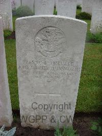 Etaples Military Cemetery - Hainsworth, John Wilfred