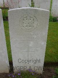 Etaples Military Cemetery - Hales, Arthur Clifford