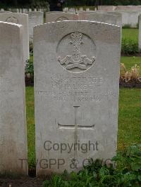 Etaples Military Cemetery - Halkett, H