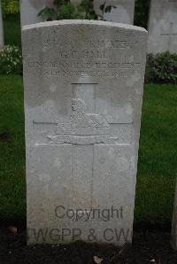 Etaples Military Cemetery - Hall, George Cressey