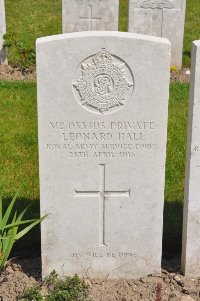 Etaples Military Cemetery - Hall, Leonard