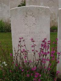 Etaples Military Cemetery - Hall, Sidney