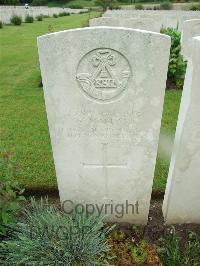 Etaples Military Cemetery - Hallam, S