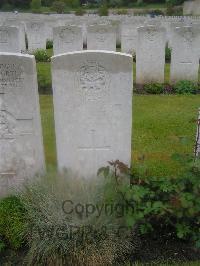 Etaples Military Cemetery - Halling, A