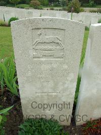 Etaples Military Cemetery - Halstead, Percy
